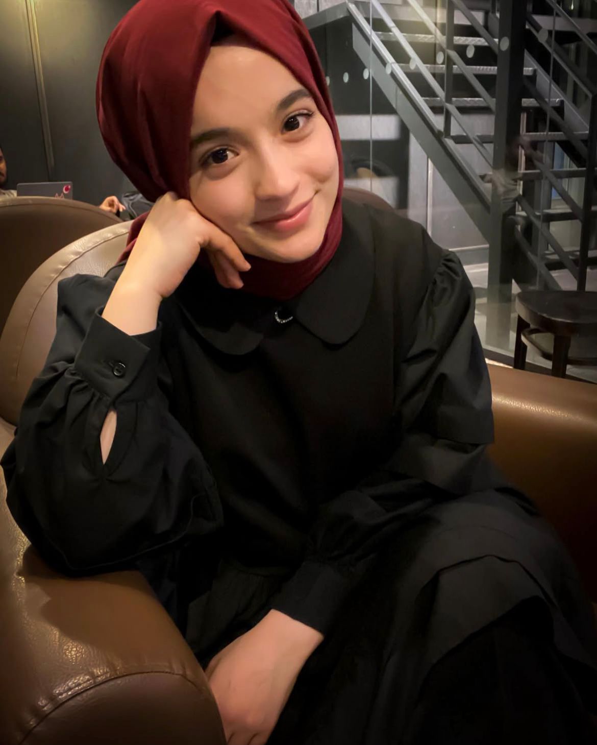 Küçük Bürüngüz Sadık Partner Escort Ceyda