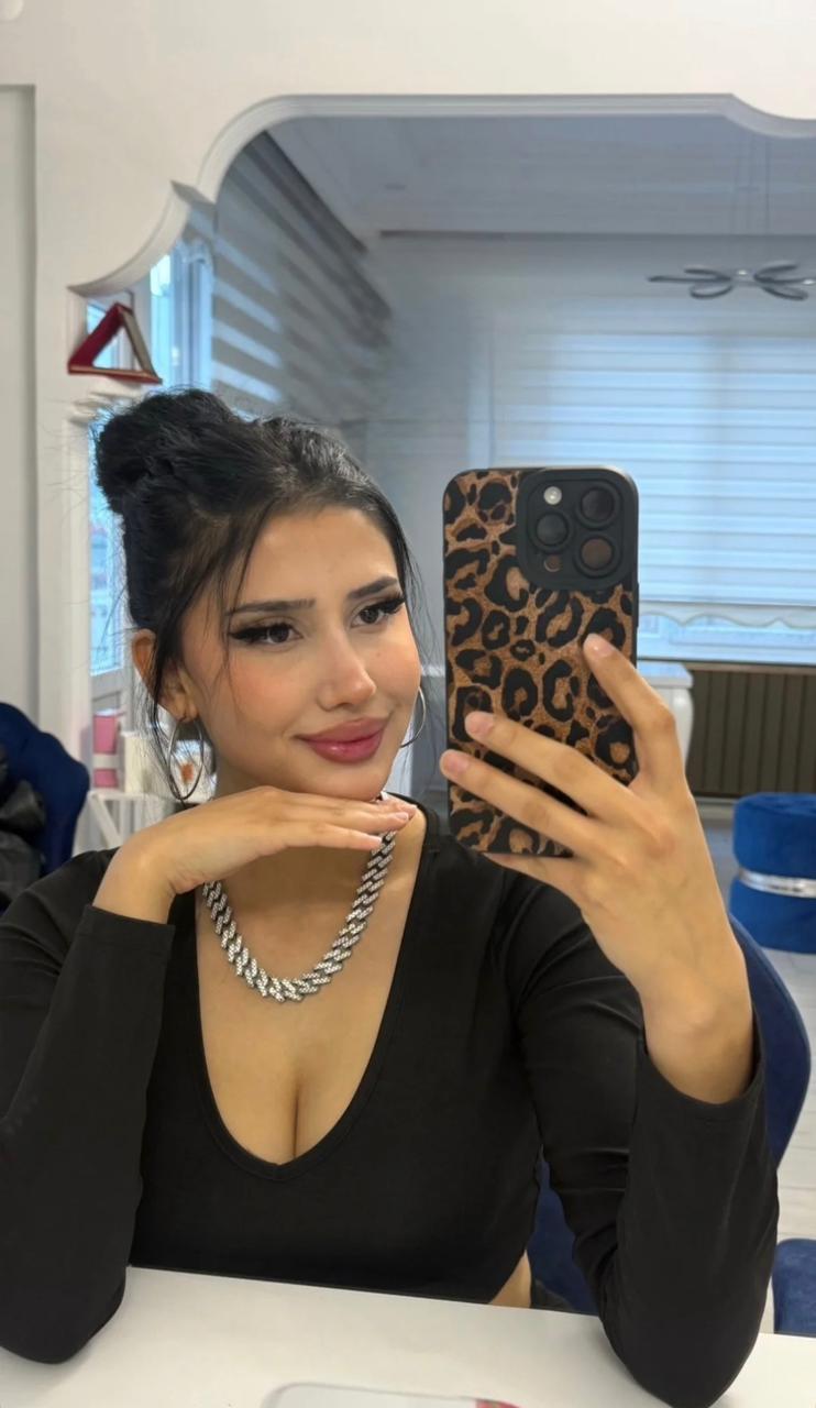 Yeni Manken Gibi Escort Evrim